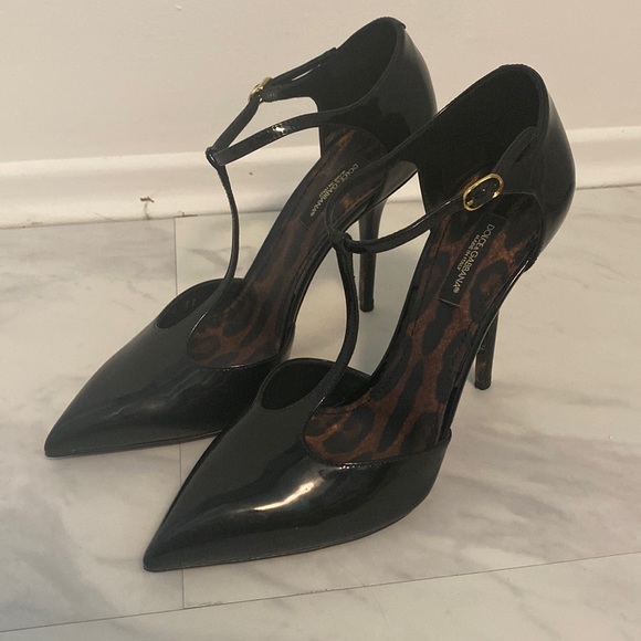 Black Patent Dolce & Gabbana Pump - Picture 1 of 9